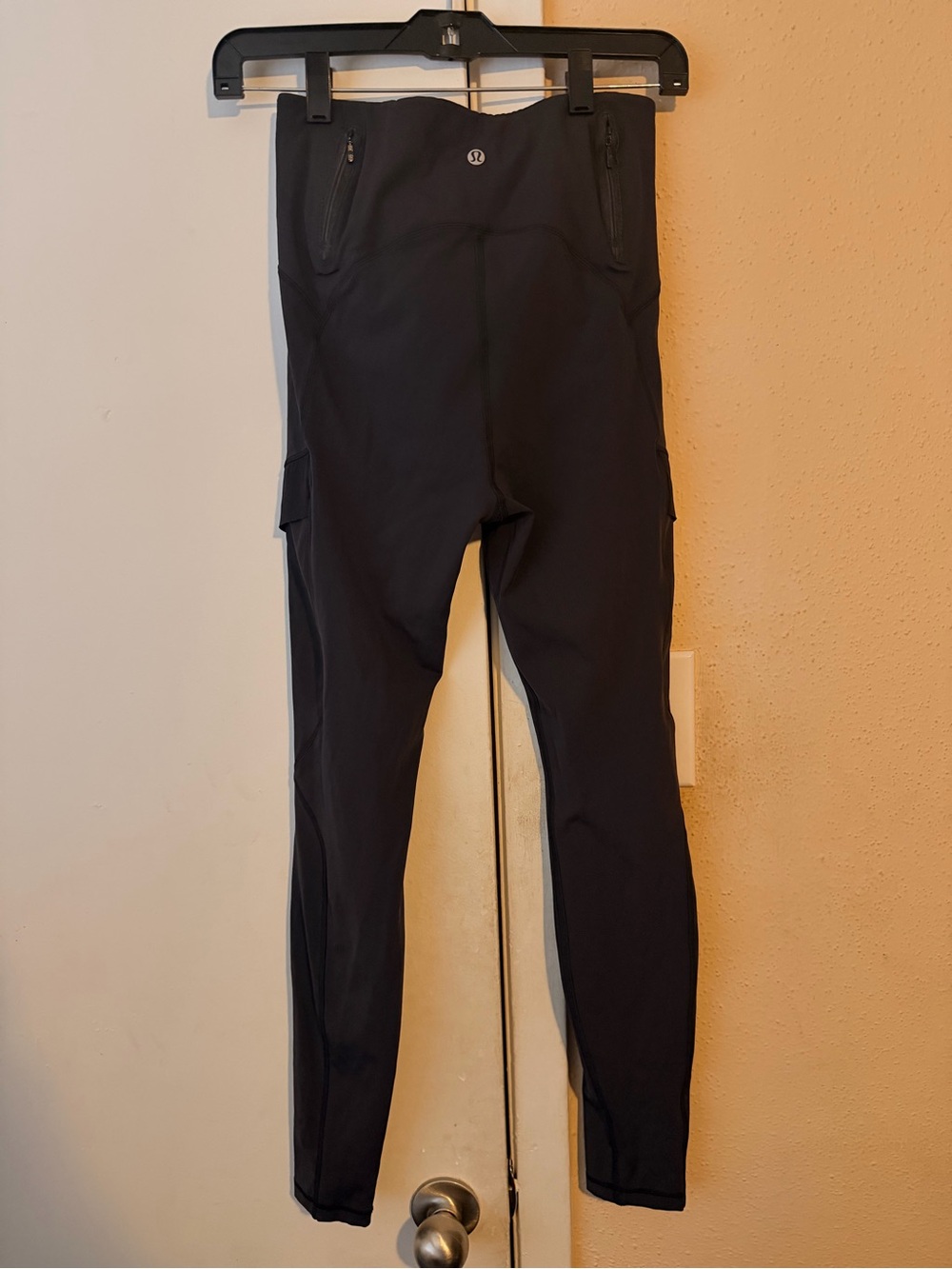 Lululemon Legging Women's Black Size 8 Pocket Great Condition